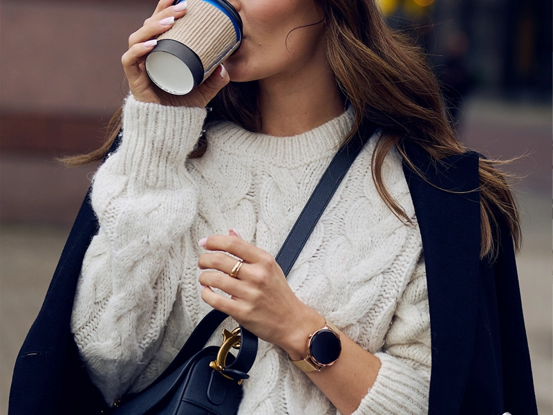 Garett_Viva_Goldsteel_smartwatch hlasový asistent