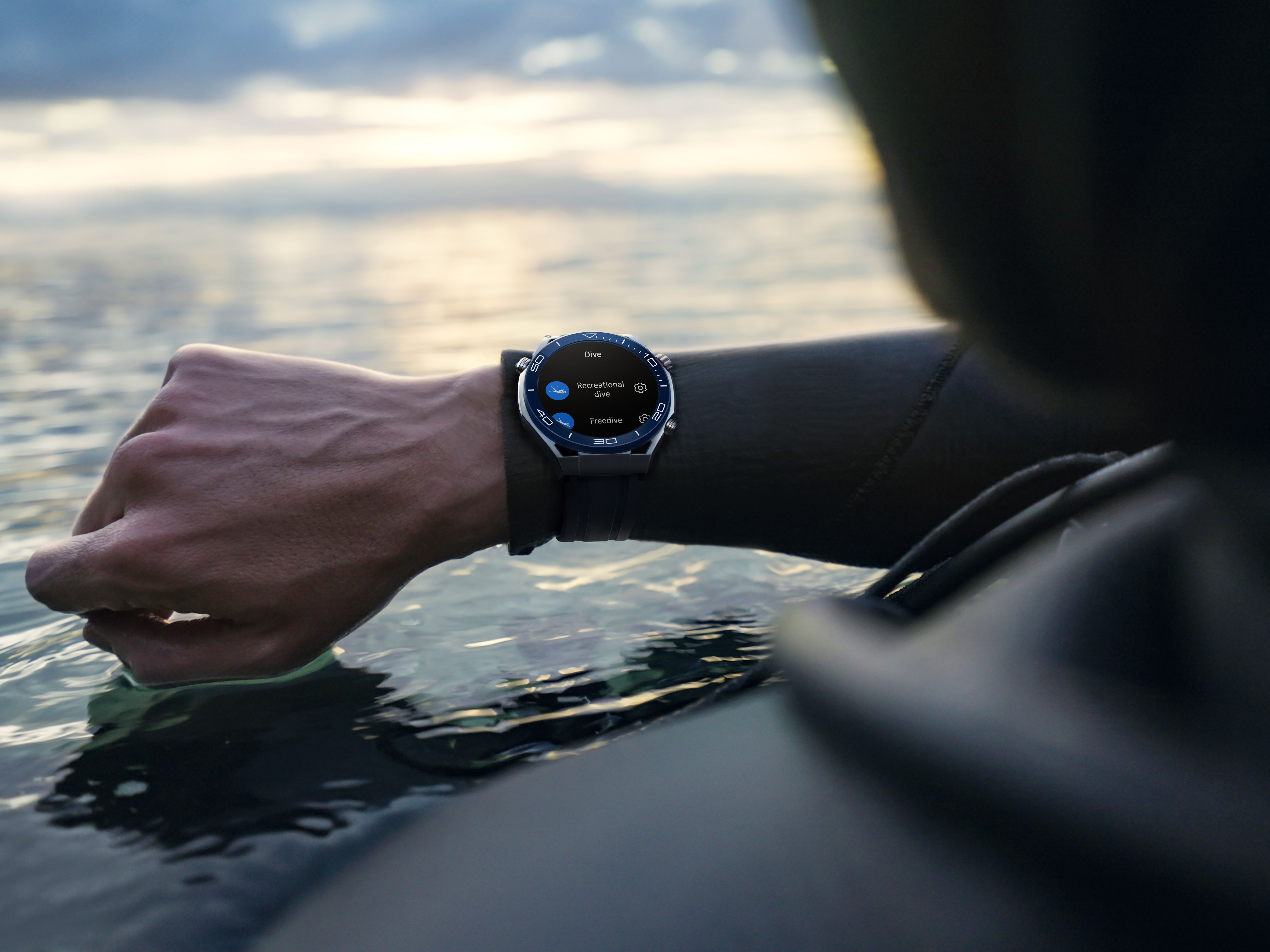 HUAWEI WATCH ULTIMATE EXPEDITION BLACK 55020AGF, Starting at 749,00 €