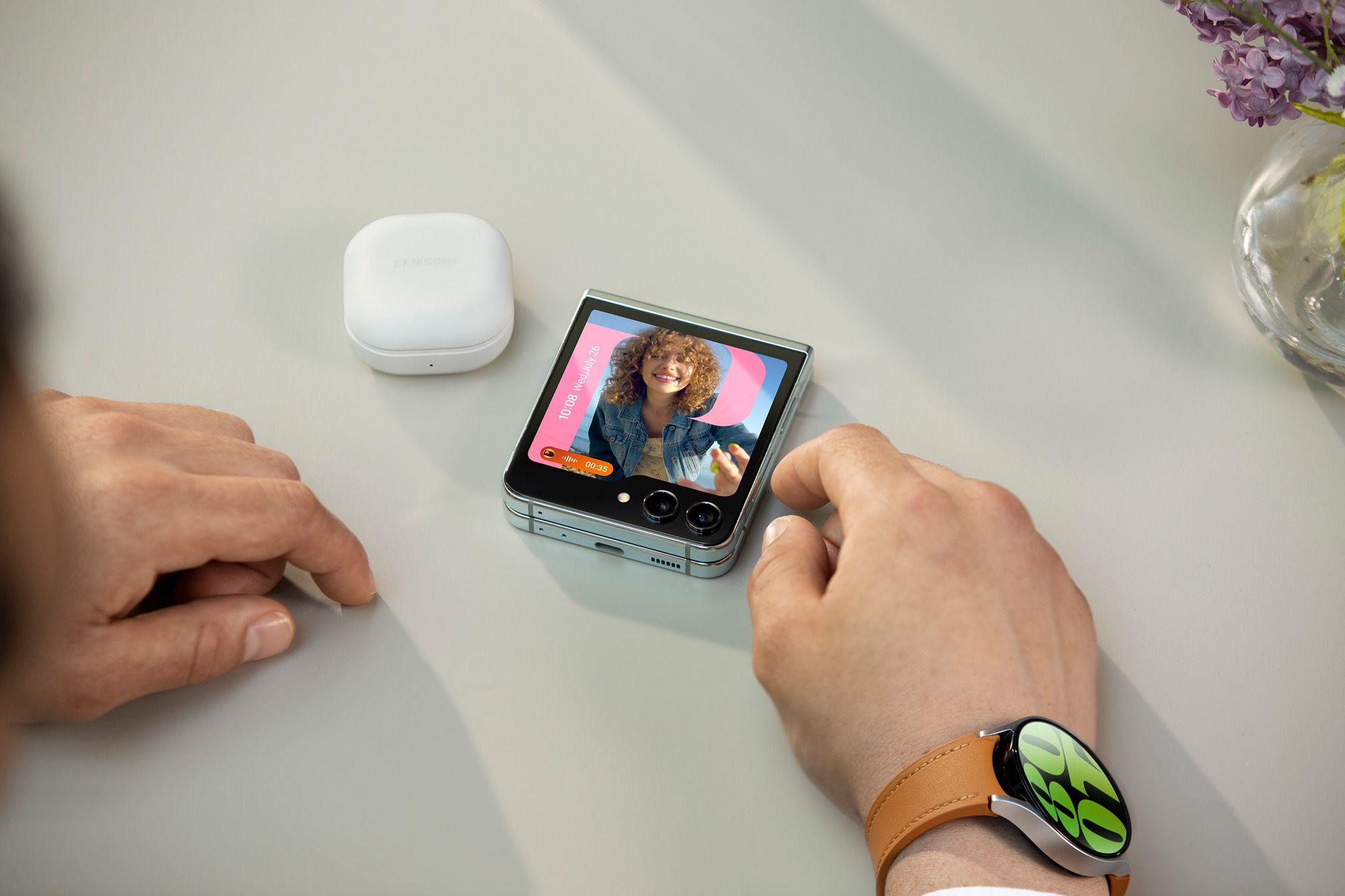 SAMSUNG-GALAXY-ZFILP5-flexwindow_1691655972