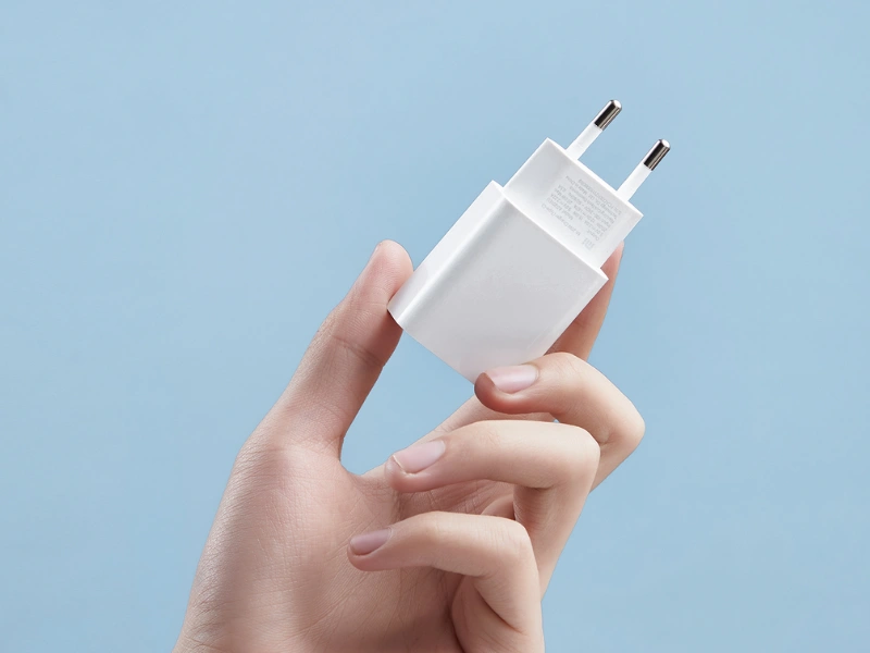Nabíjačka Mi 20W Charger podporuje napätie od 100 do 240 V.