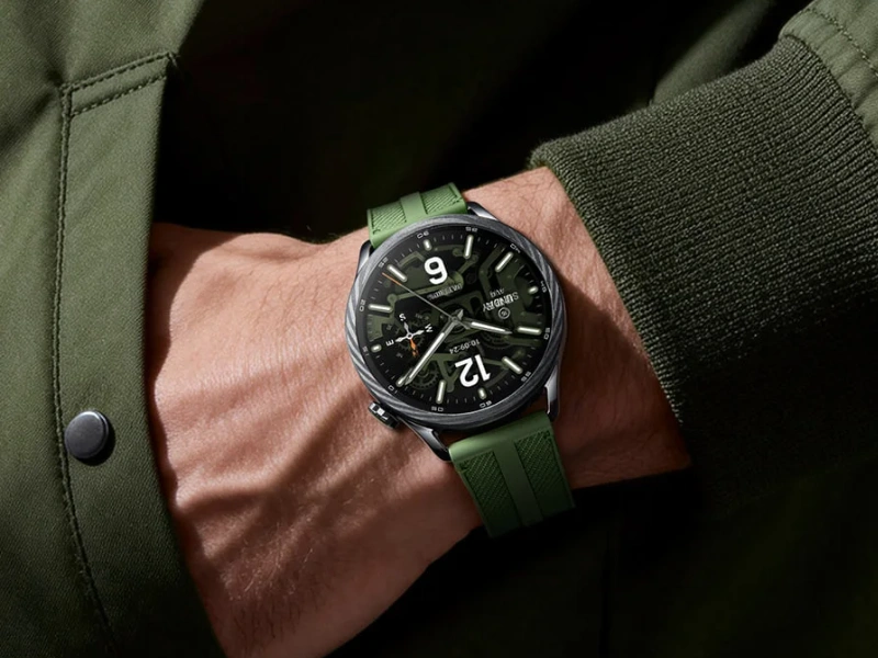 Hodinky Xiaomi Watch S5 Silver majú AMOLED displej s vysokým jasom.