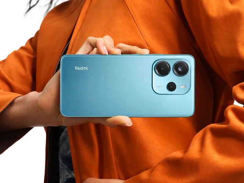 Modrá farba telefónu a ikonický dizajn telefónu Redmi Note 14 je zárukou, že upútate nejedno zvedavé oko.