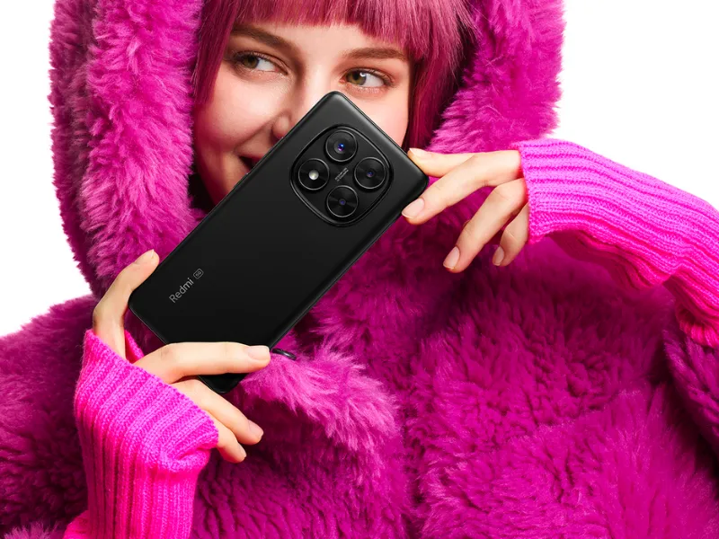 Čierna farba telefónu a ikonický dizajn telefónu Redmi Note 14 Pro je zárukou, že upútate nejedno zvedavé oko.