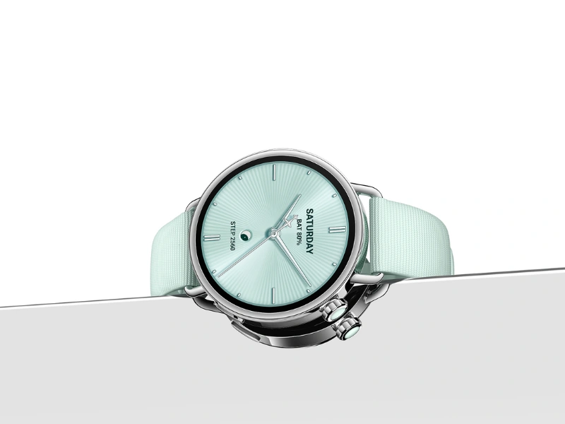 Hodinky Xiaomi Watch S4 41mm disponuju 1,32" amoled displejom.