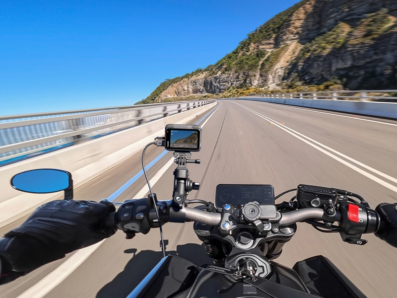 Insta_360_AcePro2_motorka2_1761722332