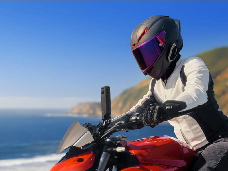 Insta_360_X4 motorka