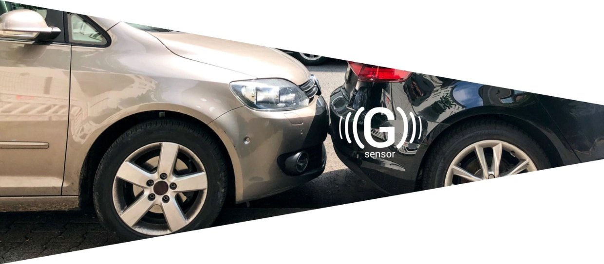 Autokamera NAVITEL R385 GPS disponuje G-senzorom.