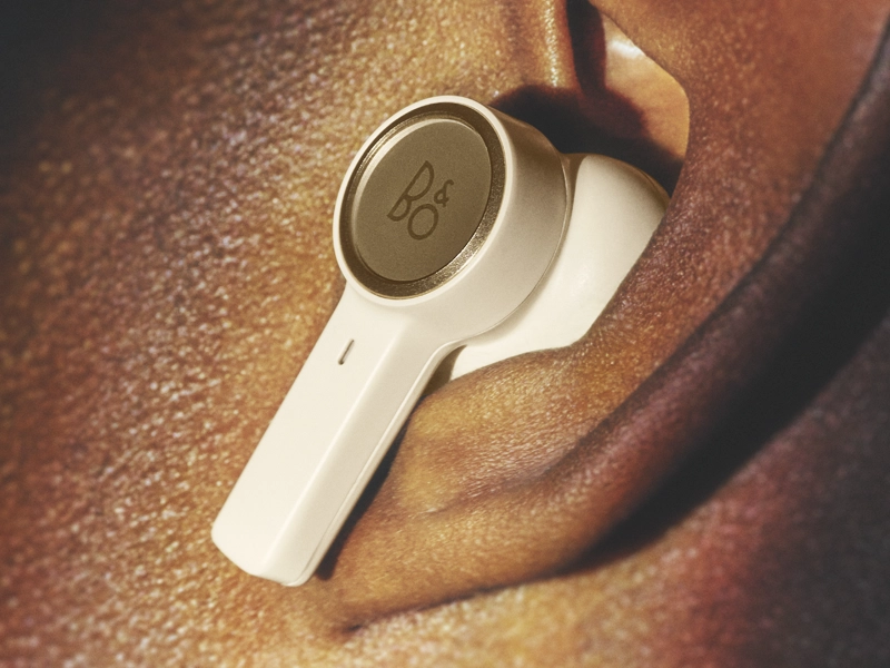 Beoplay_EX_Gold_Tone pohodlné