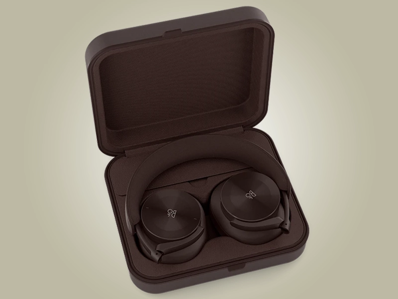 Beoplay_H95_chest_nausnik_puzdro