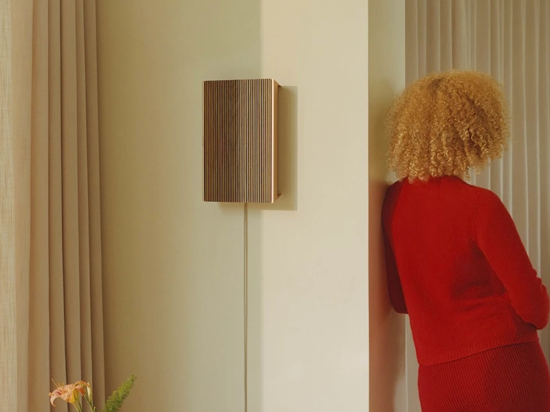 Beosound_level_gold_repro