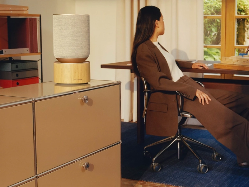 Beosound_balance_natural_oak_repro