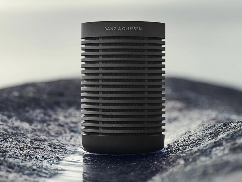 Beosound_Explore_Chestnut_prenosny_reproduktor vodeodolný