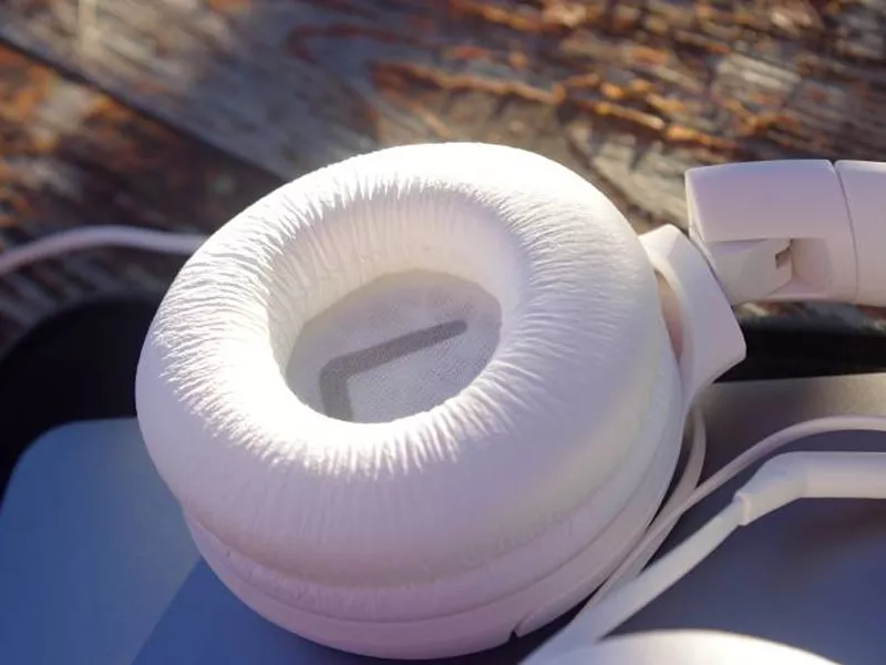 JBL_TUNE500_sluchadlo