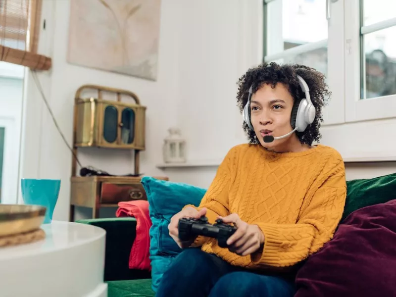 JBL_Quantum_360P_Gaming4