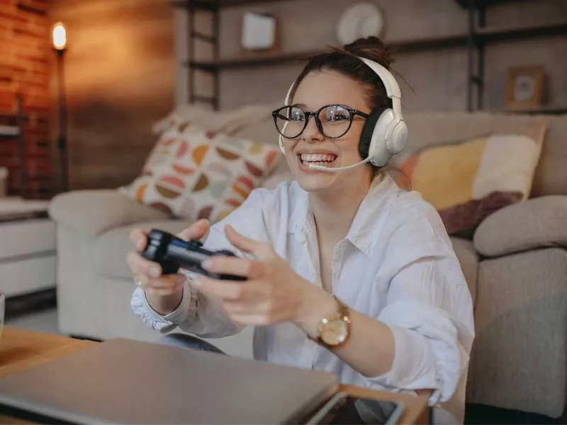 JBL_Quantum_360P_Gaming5