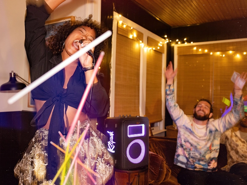 Klipsch_Miami_karaoke_1766010061