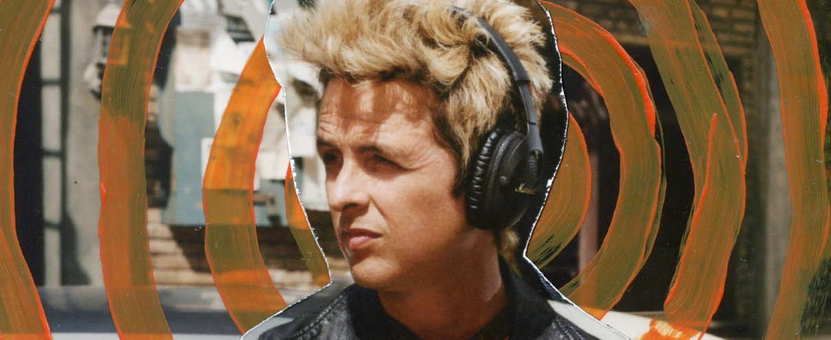 Technológia priestorového zvuku Soundstage v slúchadlách Marshall Monitor III A.N.C. okolo vás vytvorí masívny, pohlcujúci priestor, ktorý zmení obyčajné počúvanie na výnimočný hudobný zážitok.