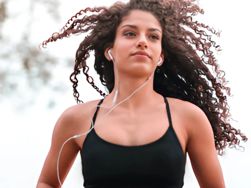 Funkcia Antishock discmanu Roadstar PCD-498N MP/BK zabezpečí 40-sekundovú ochranu pri prehrávaní hudobného CD a 100-sekundovú pri MP3, takže váš hudobný zážitok zostane bez narušenia aj počas chôdze.