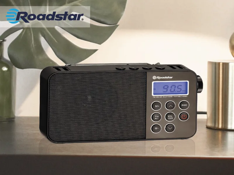 Pomocou tunera FM, AM a SW si naladíte požadovanú rádiostanicu a môžete si užívať dokonale čistý zvuk rádia Roadstar TRA-2340PSW