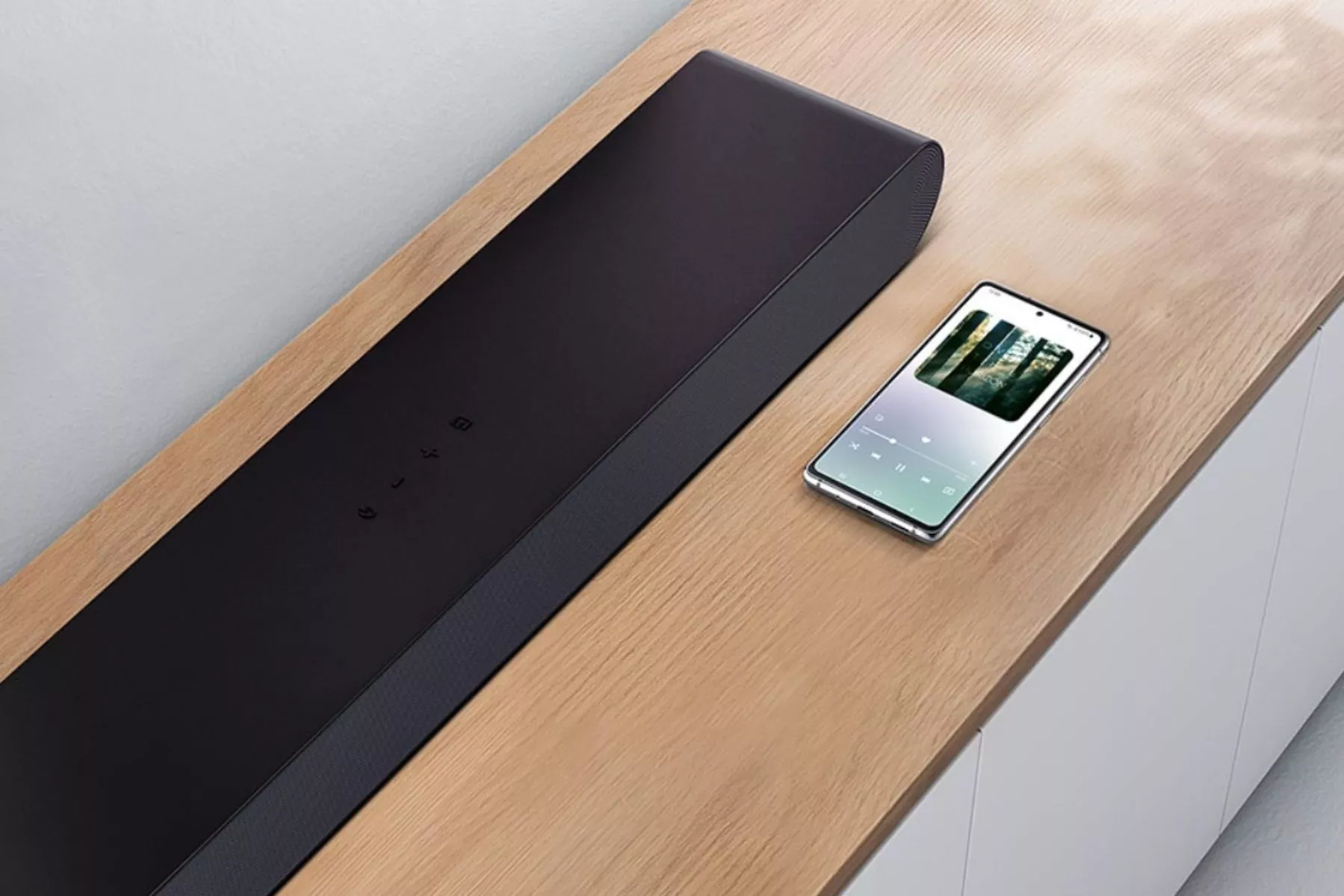 8-SoundBar-Samsung-HWS50B_Streamujte hudbu bez obmedzenia