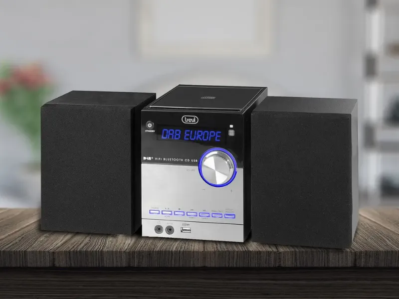 Digitálny DAB / DAB+ / PLL FM Tuner mikrosystému Trevi HCX 10D8 DAB vám splní všetky vaše hudobné priania.