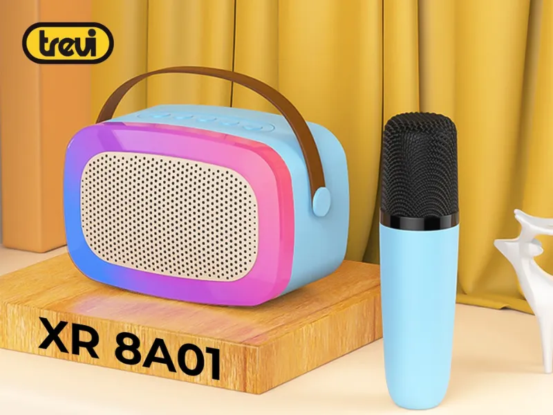 Pripojte bezdrôtový mikrofón k reproduktoru Trevi XR 8A01 Blue a odpáľte nezabudnuteľnú karaoke párty plnú smiechu, dokonalej hudby a zážitkov.