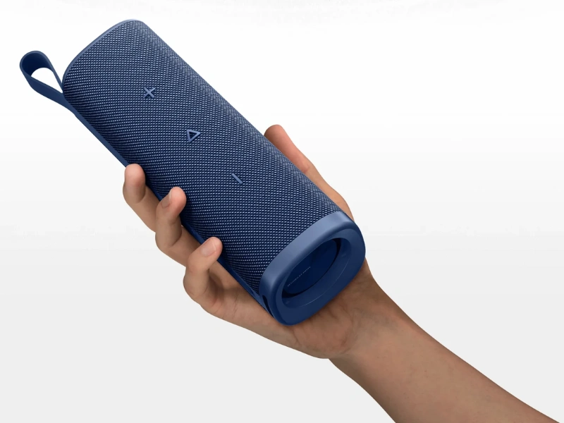 Reproduktor Xiaomi Sound Outdoor 30W váži len 597 g.