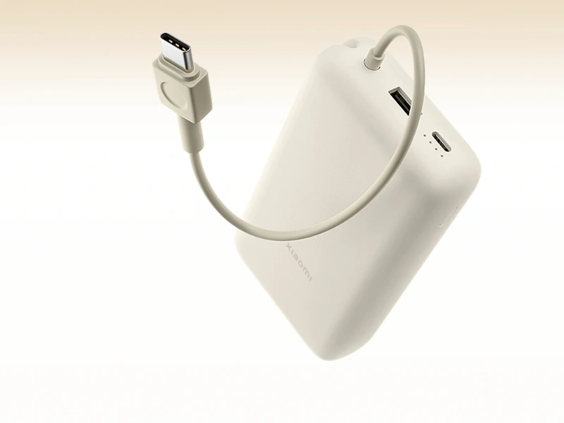 Vďaka integrovan&eacute;mu obojsmern&eacute;mu k&aacute;blu v 33 W power banke Xiaomi už nepotrebujete nosiť žiadne ďal&scaron;ie dr&ocirc;ty.