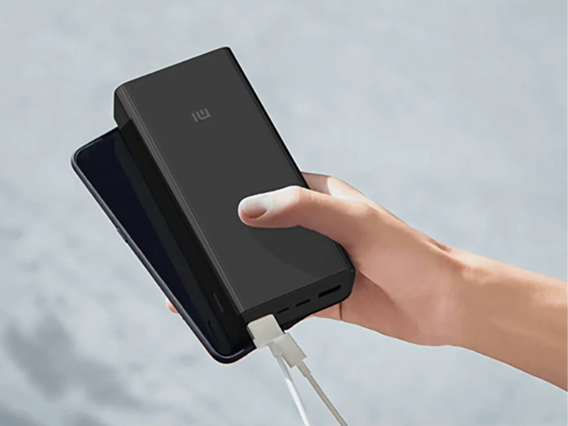 Xiaomi 18W Power Bank 30000mAh s vami udrží krok počas celého dňa.