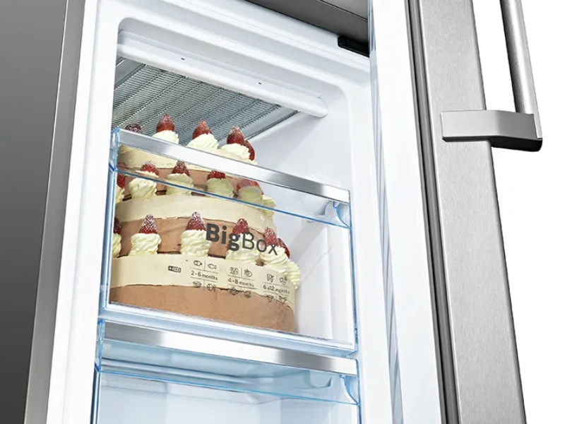 Extra veľk&aacute; priehradka Big Box v mrazničke Bosch GSN58VWEV postr&aacute;ži v&scaron;etky va&scaron;e z&aacute;soby.