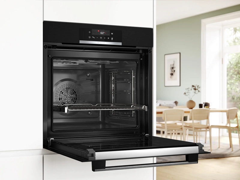 Bosch_HBA172EB3_teleskopicky_vysuv