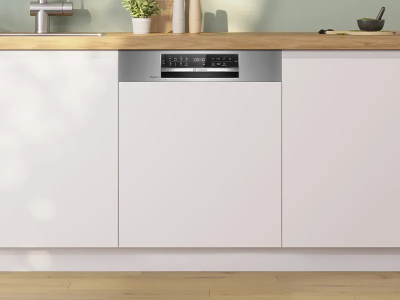 Umývačka riadu Silence Plus 44 dB pracuje v mimoriadne tichom režime, vďaka čomu vás Bosch SMI4EVS09E nebude nijako rušiť.
