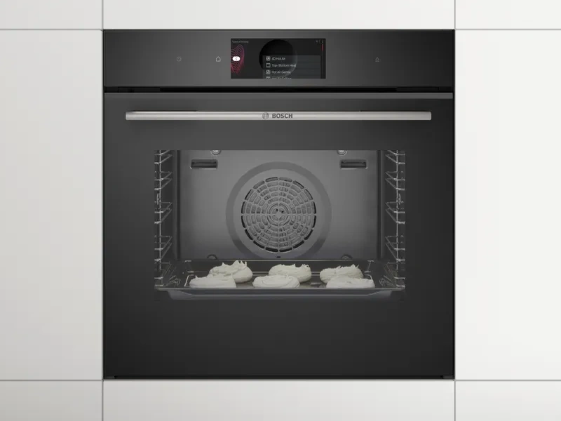 Funkcia Hotair Gentle vám s tým pomôže – vo vnútri rúry Bosch HBG7742B1 rovnomerne distribuuje teplo, vďaka čomu pri pečení na jednej úrovni môžete piecť takmer okamžite po zapnutí bez potreby predhrievania.