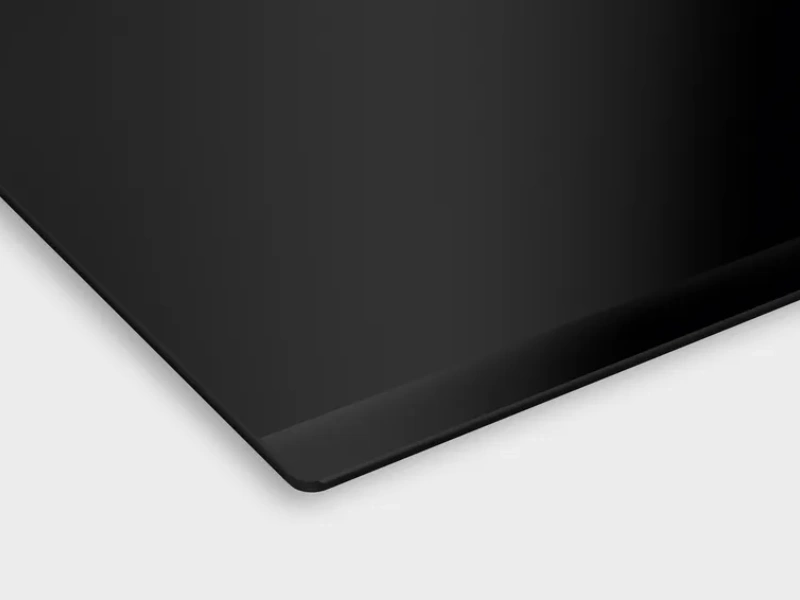 Varná doska Bosch PVS811B16E disponuje jednoduchým dizajnom a čistými líniami, vďaka ktorým sa perfektne hodí do každej kuchyne.