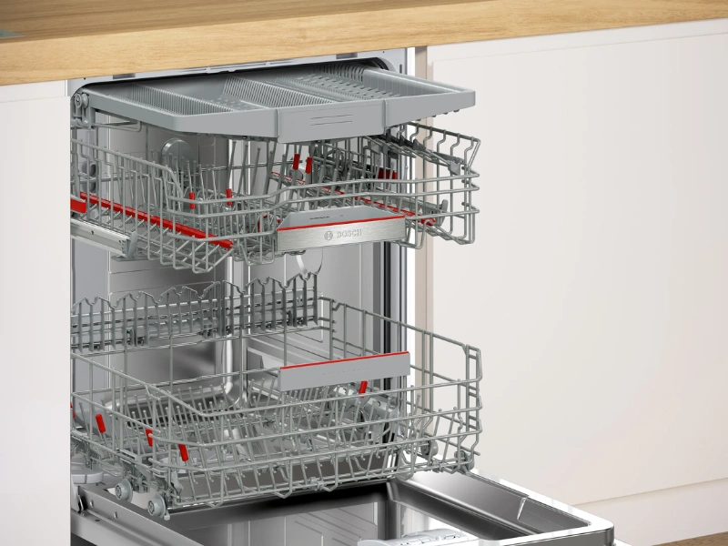 Flexibiln&eacute; ko&scaron;e Max Flex v um&yacute;vačke Bosch SMH4ECX27E sa prisp&ocirc;sobia každ&eacute;mu riadu.