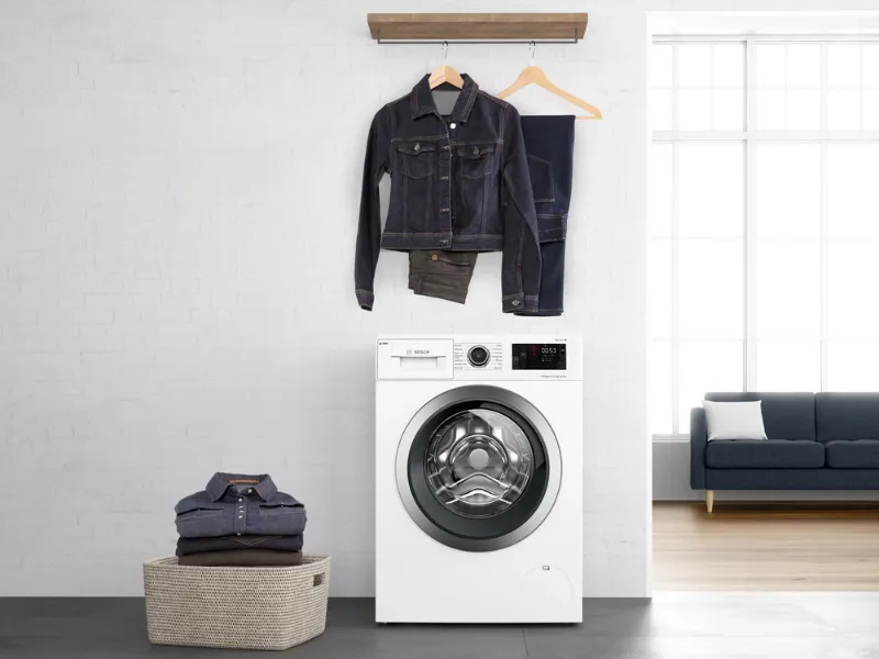 Maximálna ochrana čierneho oblečenia s práčkou Bosch WAN28164BY.