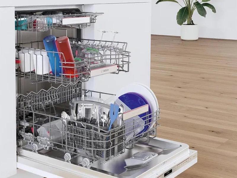 Koše Max Flex Pro vám dovolia využiť vnútorny priestor umývačky riadu Bosch SMS8ECI02E na maximum.
