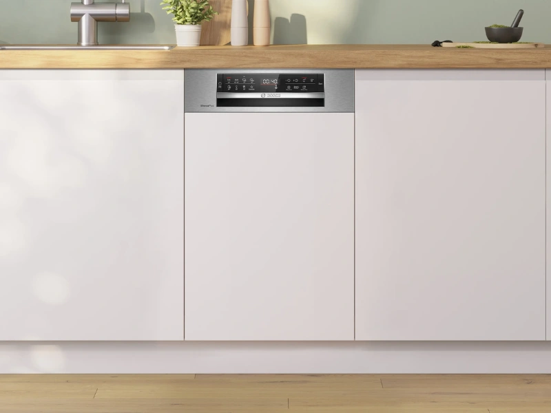 Um&yacute;vačka riadu Bosch SPI6EMS21E pracuje vďaka technol&oacute;gii Silence Plus s hlučnosťou len 44 dB.