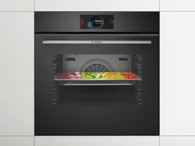 Vďaka funkcii Steam Function Plus pripravíte v rúre Bosch HSG7584B1 chrumkavú zeleninu s prirodzene žiarivou farbou.
