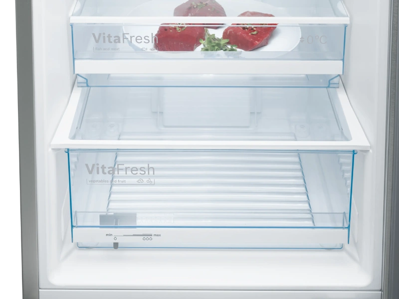 Systém Vita Fresh chladničky Bosch KGE49AWCA udrží ovocie aj zeleninu dlhšie čerstvé.