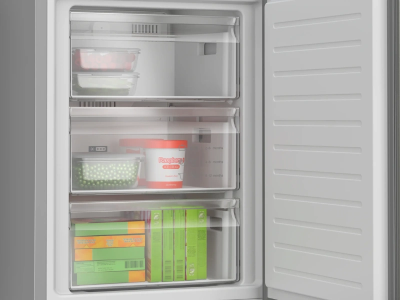 Bosch KGN36VIBT je vybaven&yacute; technol&oacute;giou No Frost pre ľah&scaron;iu &uacute;držbu.