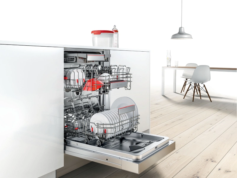 Efektívne schnutie zabezpečuje v umývačke riadu Bosch SMD8TCX04E technológia PerfectDry.