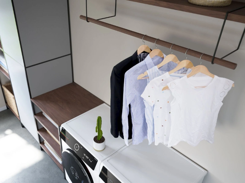 Spredu plnená práčka Bosch WGG256F0CS vás vďaka technológii Iron Assist odbremení od otravného žehlenia.