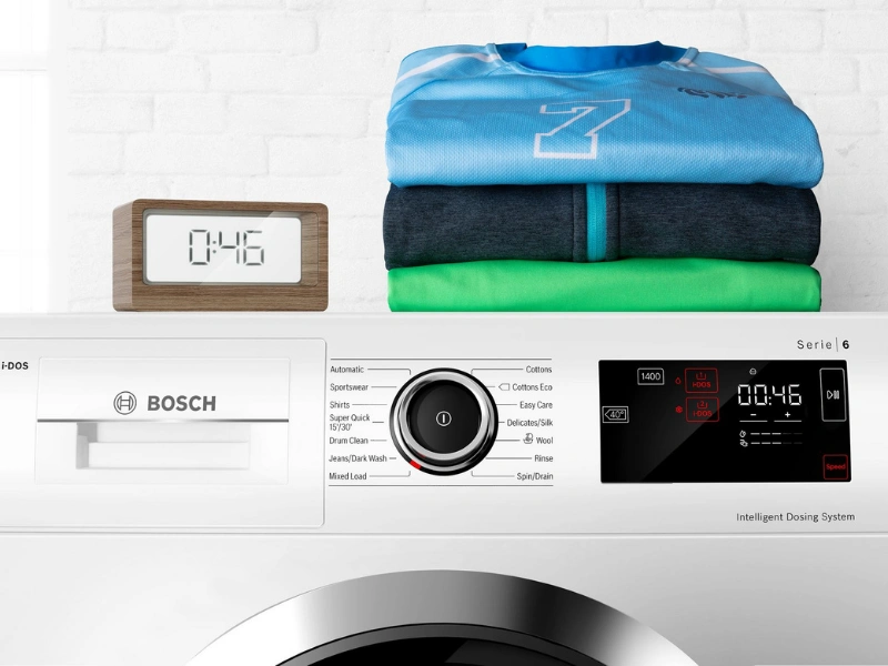 Vo chvíľach, keď sa ponáhľate vám záchranné lano hodí práčka Bosch WGG256F0CS so svojou funkciou Speed Perfect, ktorá skráti program až o 65 %.