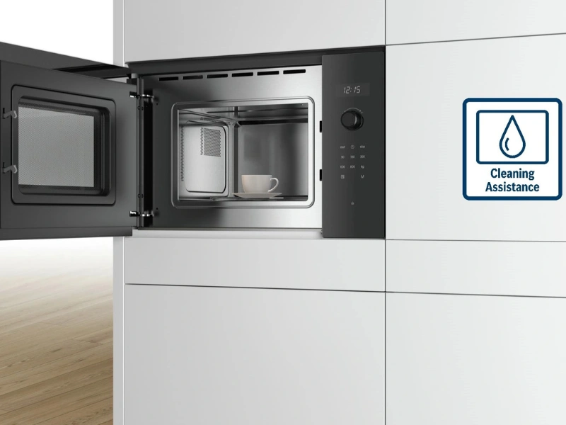Mikrovlnnú rúru Bosch BFL7221W1 vyčistíte ľahko a rýchlo s programom Cleaning Assistance.