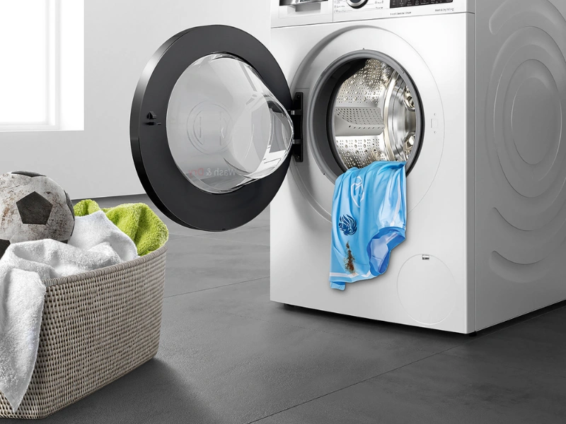 Systém Anti Stain Removal automaticky upravuje teplotu, pohyb bubna a dobu plákania, vďaka čomu si práčka práčky Bosch WGJ24401BY poradí so 4 najodolnejšími škvrnami, ako sú tie od masla alebo oleja, červeného vína, trávy a krvi.
