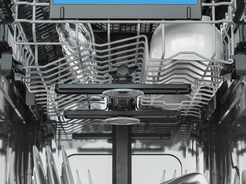 Vďaka dvojitému ramenu sa voda dostane do každého zákutia umývačky Electrolux EEM63301L a zanechá perfektne čistý bez ohľadu na to, či je uložený v hornom, alebo dolnom koši.