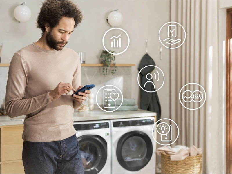 Sušičku bielizne Electrolux EW8D595MCC môžete vďaka mobilnej aplikácii ovládať priamo zo svojho smartfónu.