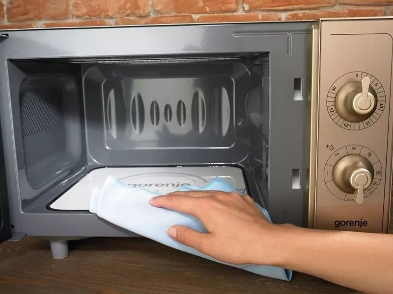 Jednoduché čistenie mikrovlnky Gorenje