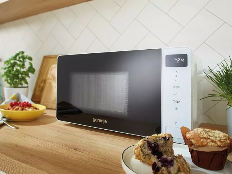 Mikrovlnn&aacute; r&uacute;ra Gorenje so smart displejom